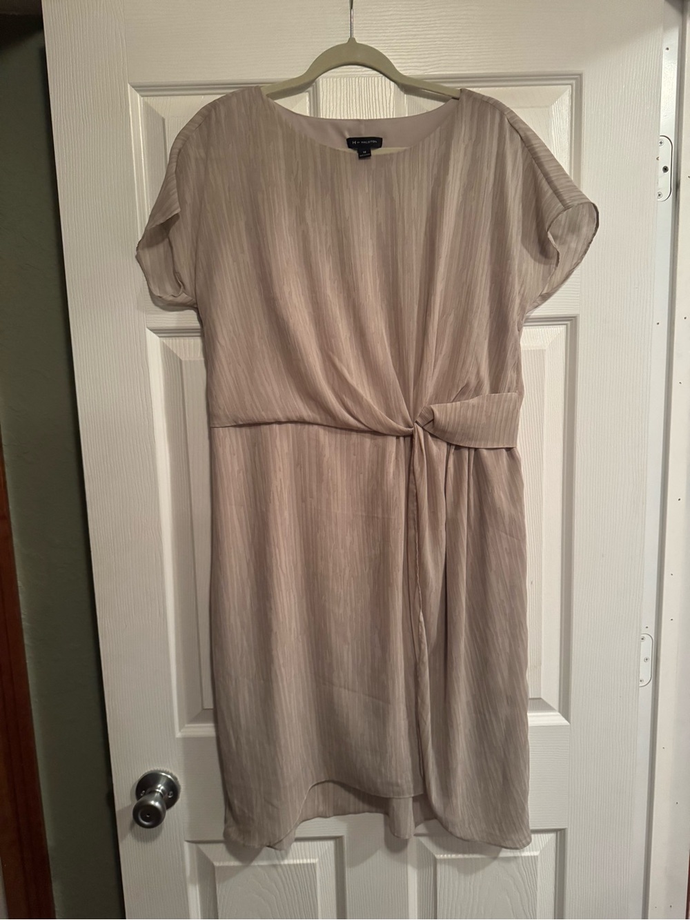 H by Halston Sz 14 Taupe Twist Waist Faux Wrap Short Sleeve Shift Dress